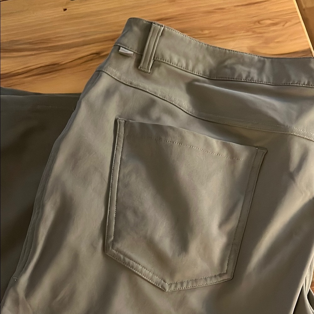 Lululemon ABC Classic Fit Pant 32” Warpstreme